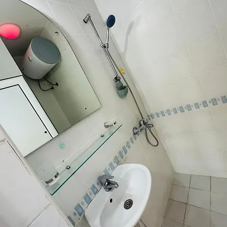 Sunny House 102 One Bedroom Апартамент