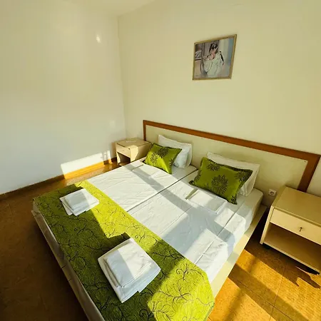 Апартамент Sunny House 102 One Bedroom Слънчев бряг