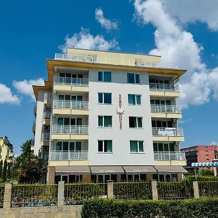 Sunny House 102 One Bedroom * Слънчев бряг