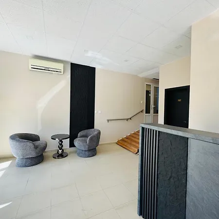 Апартамент Sunny House 102 One Bedroom