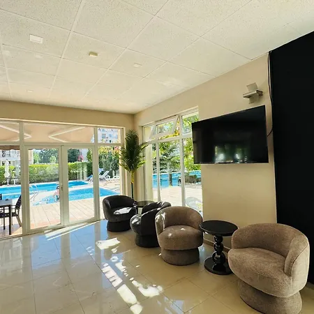 Апартамент Sunny House 102 One Bedroom Слънчев бряг